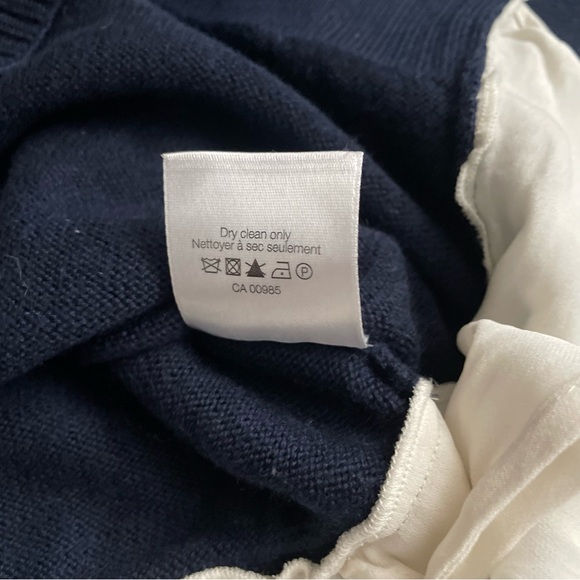 Veronica Beard Navy Top Merino wool Sweater with silk Cream Bow. - Picture 10 of 12